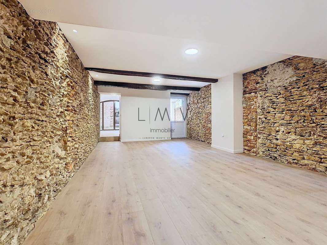 Maison à ROUSSILLON