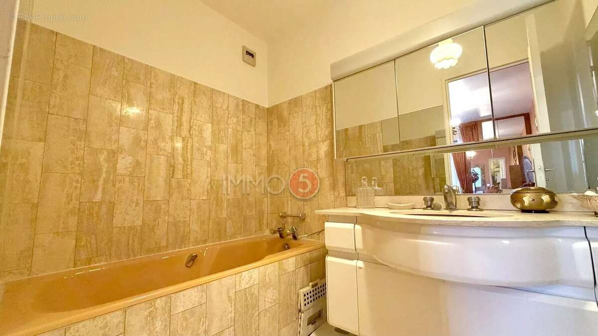 Appartement à LE RAINCY