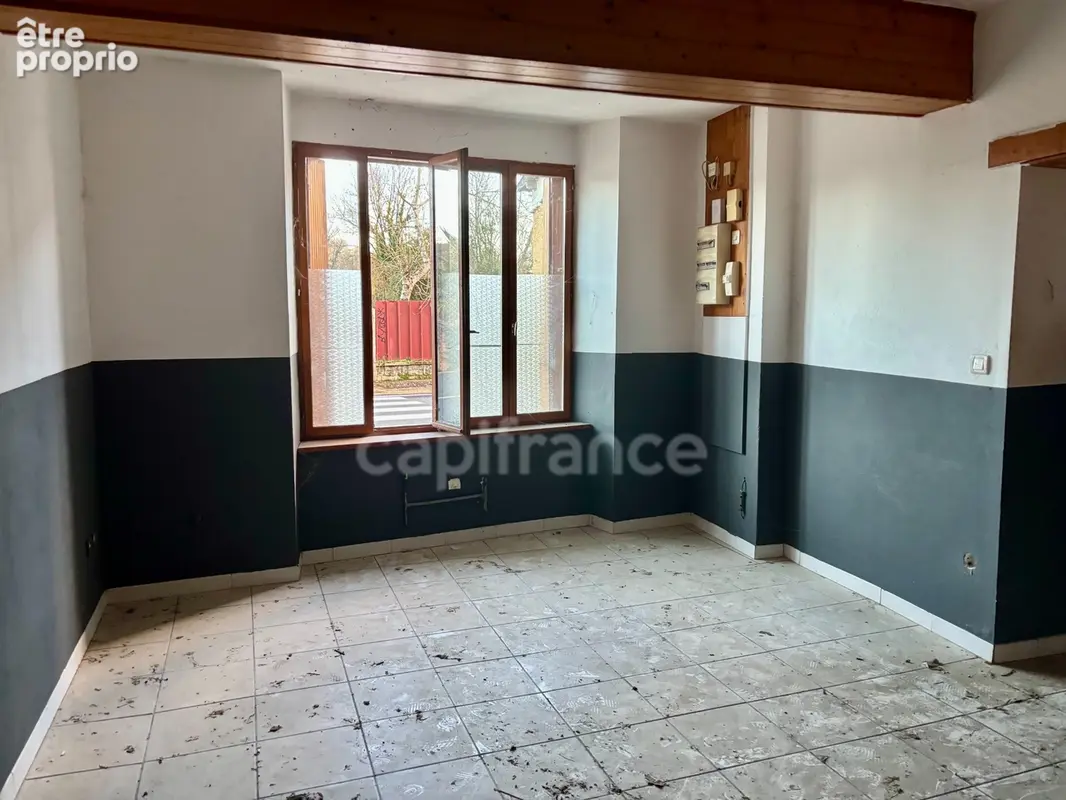 Ancien immeuble à rénover de 410 m² avec jardin et parking privatif – Larrazet (82) - photo 2