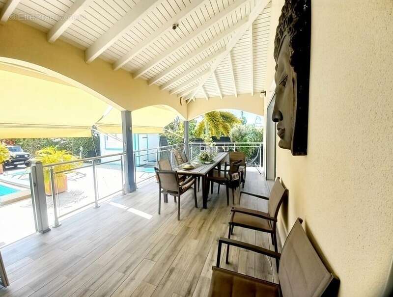 Maison à SAINTE-ANNE