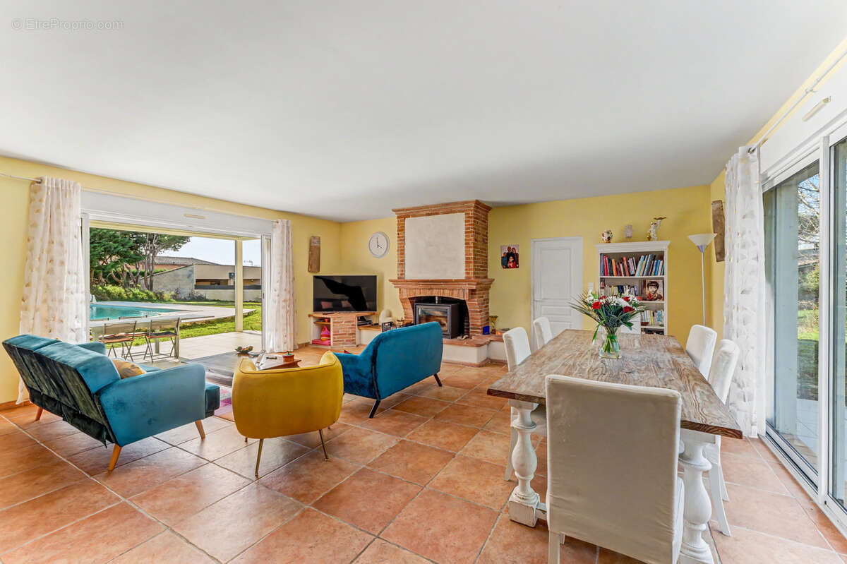 LAPEYROUSSE-FOSSAT Maison 200 m2 à vendre - photo 17