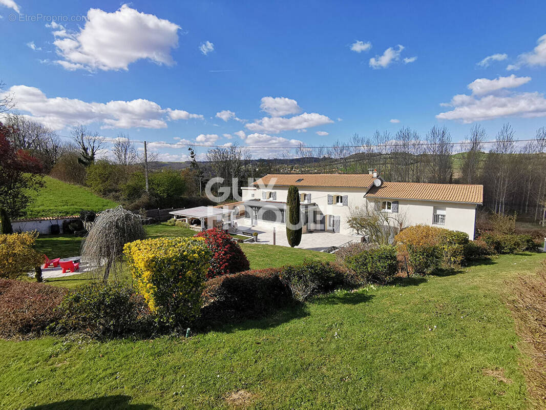 Maison à CHAPONNAY