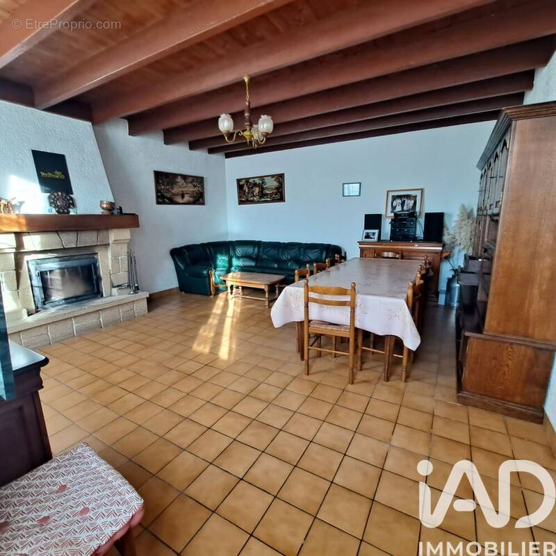 Photo 1 - Maison à SAINT-THOMAS-DE-CONAC
