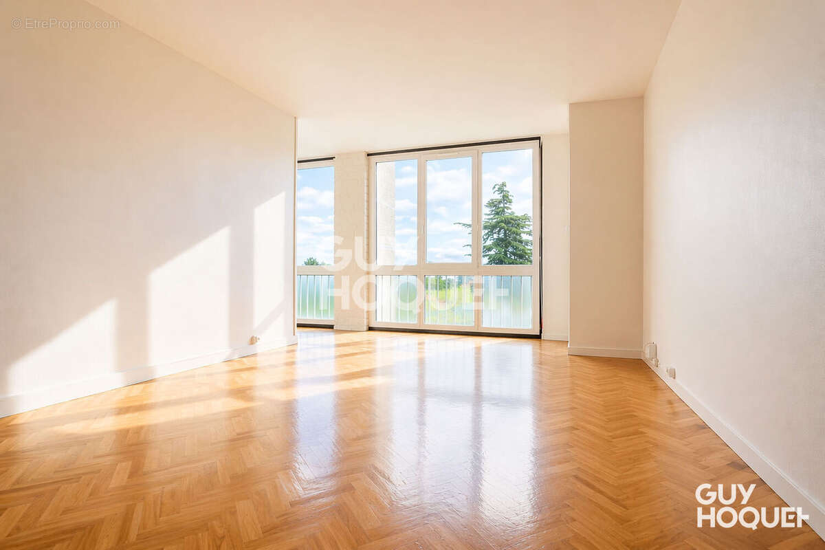 3/4 pièces 65m² - vue dégagée sur forêt  + loggia - photo 2