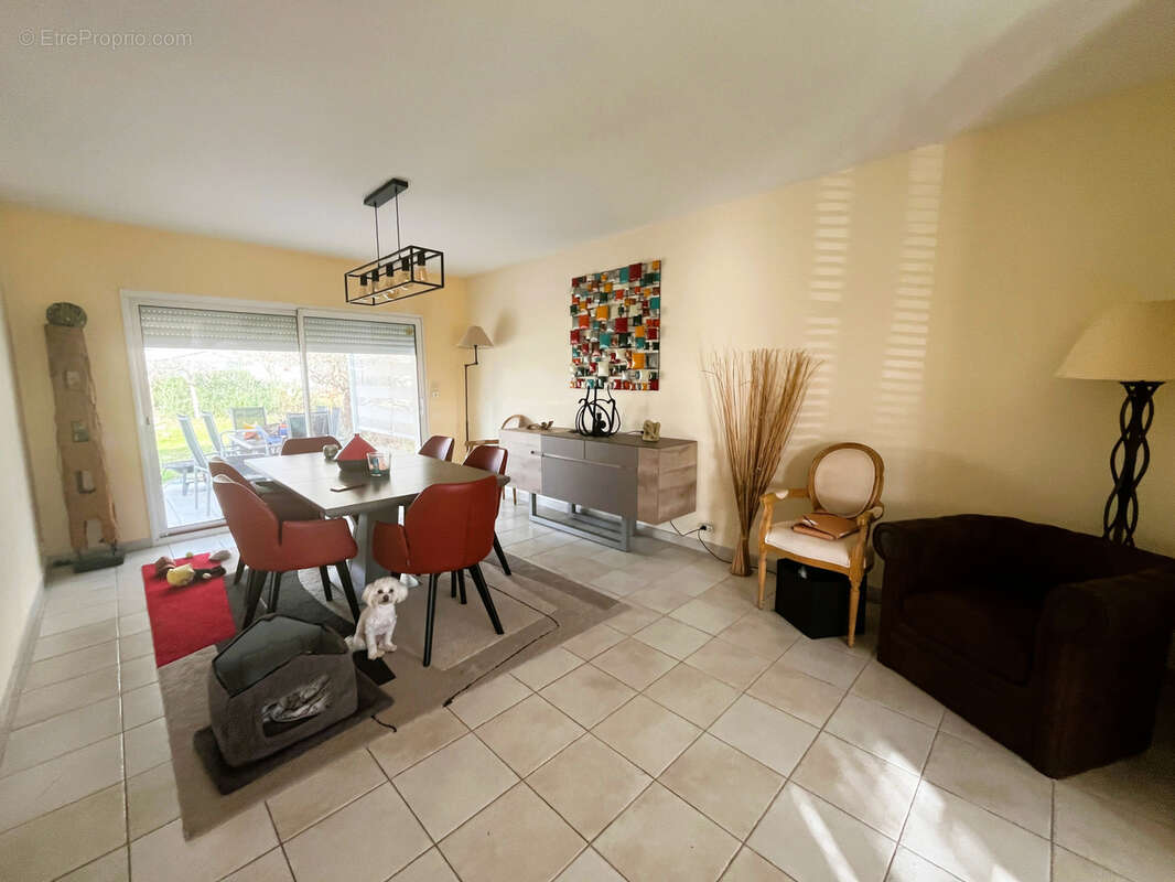 Maison à MESCHERS-SUR-GIRONDE