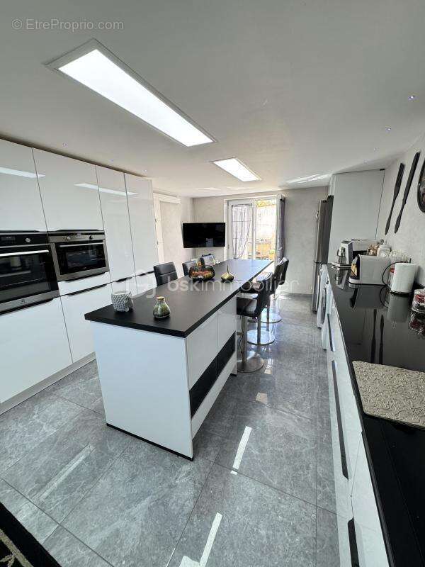 Maison à ROZAY-EN-BRIE