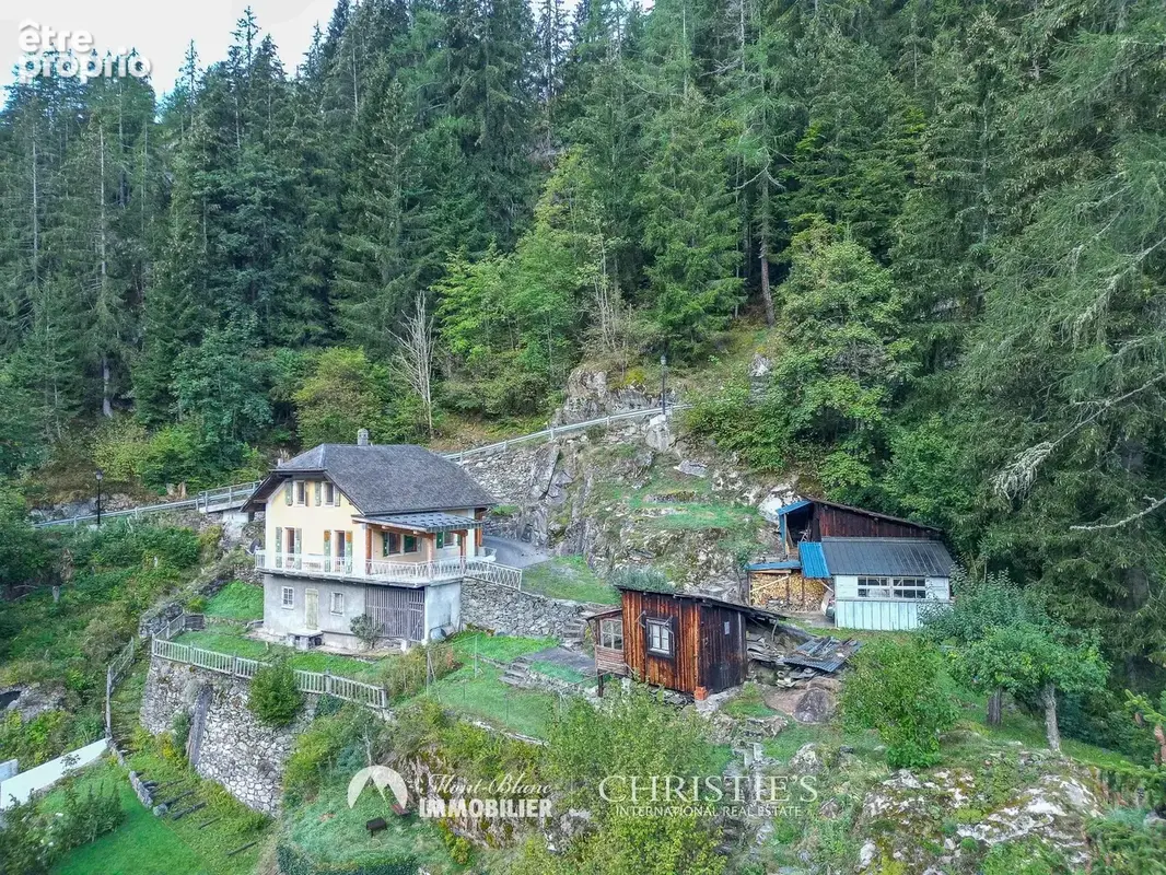 Charmante maison de village au Châtelard, 6 pièces - photo 2