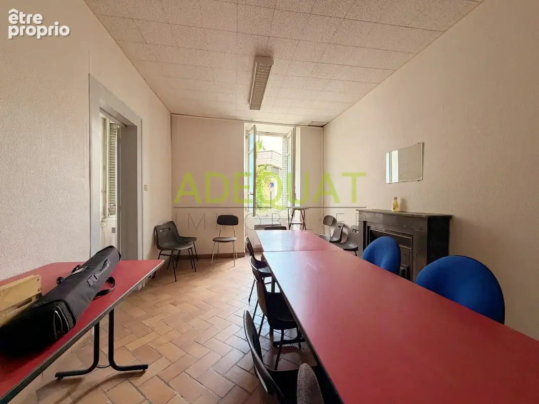 Ideal investisseurs ou profession liberale - t2 au rdc a renover avec cave - photo 2