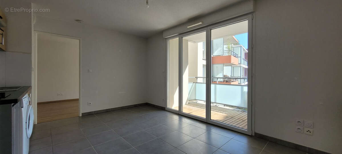 Appartement T2 + parking sous sol  - Centre ville Tournefeuille - photo 4