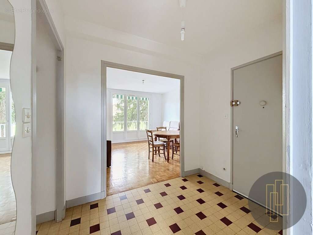 Exclusivité - Appartement de type 3 avec balcon et parking - photo 6