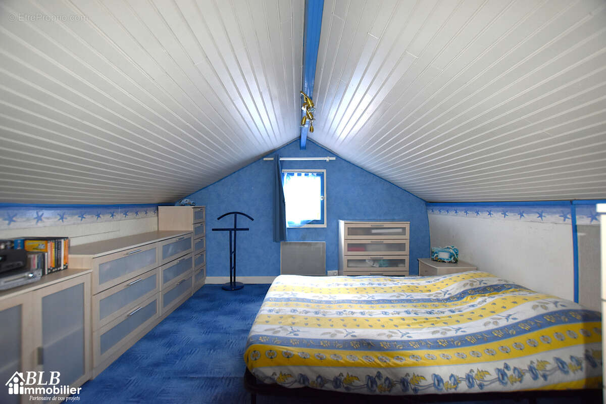 Maison à LES ESSARTS-LE-ROI