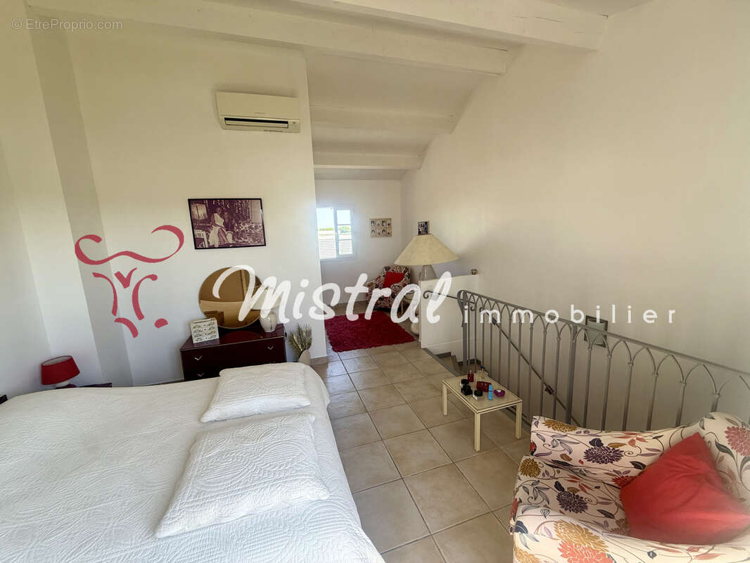 Aigues mortes marina 3 chambres garage parking piscine - photo 11