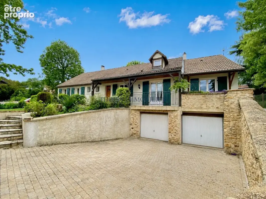 Maison à THOIRY