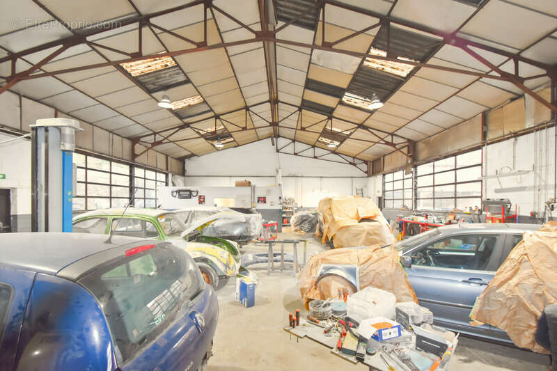 Commerce à ANGERVILLE