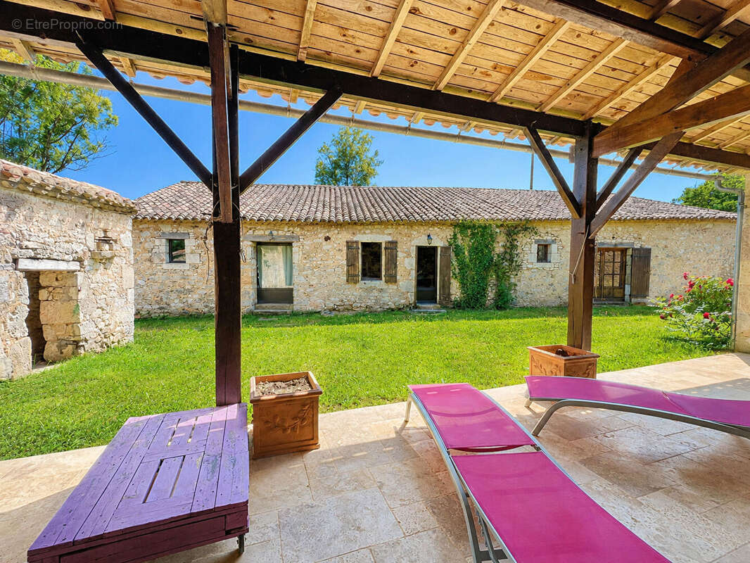 Maison à MONPAZIER