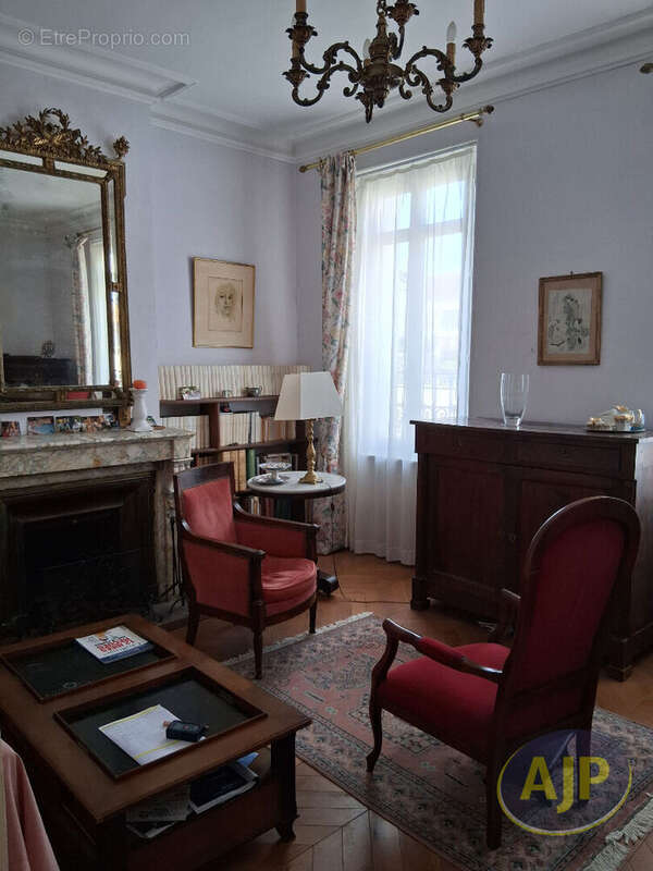 Maison à PAUILLAC