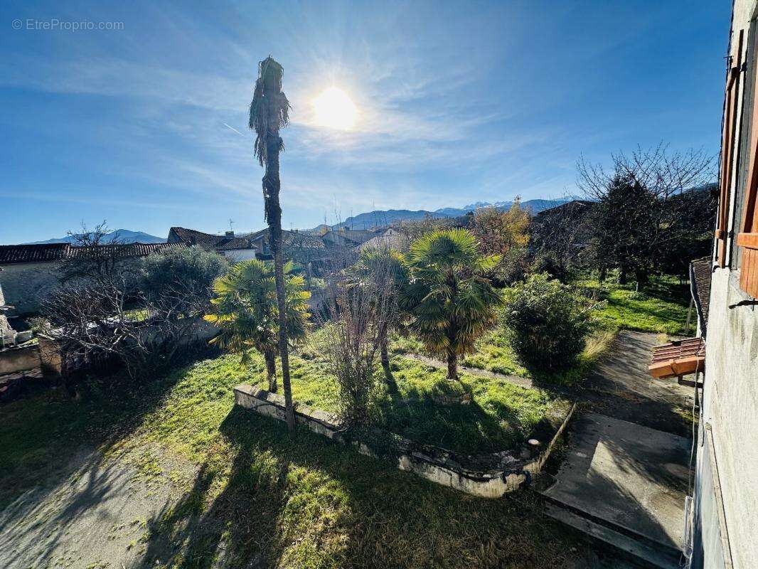 Maison à LORP-SENTARAILLE