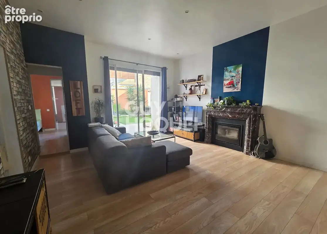 A VENDRE LE SOLER, maison de maître offrant plus de 300m² de surface avec cour et terrasses - photo 4