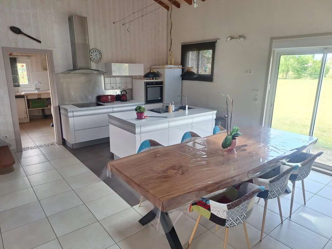 Maison en ossature bois avec vue, au calme et proche des commodités - photo 7