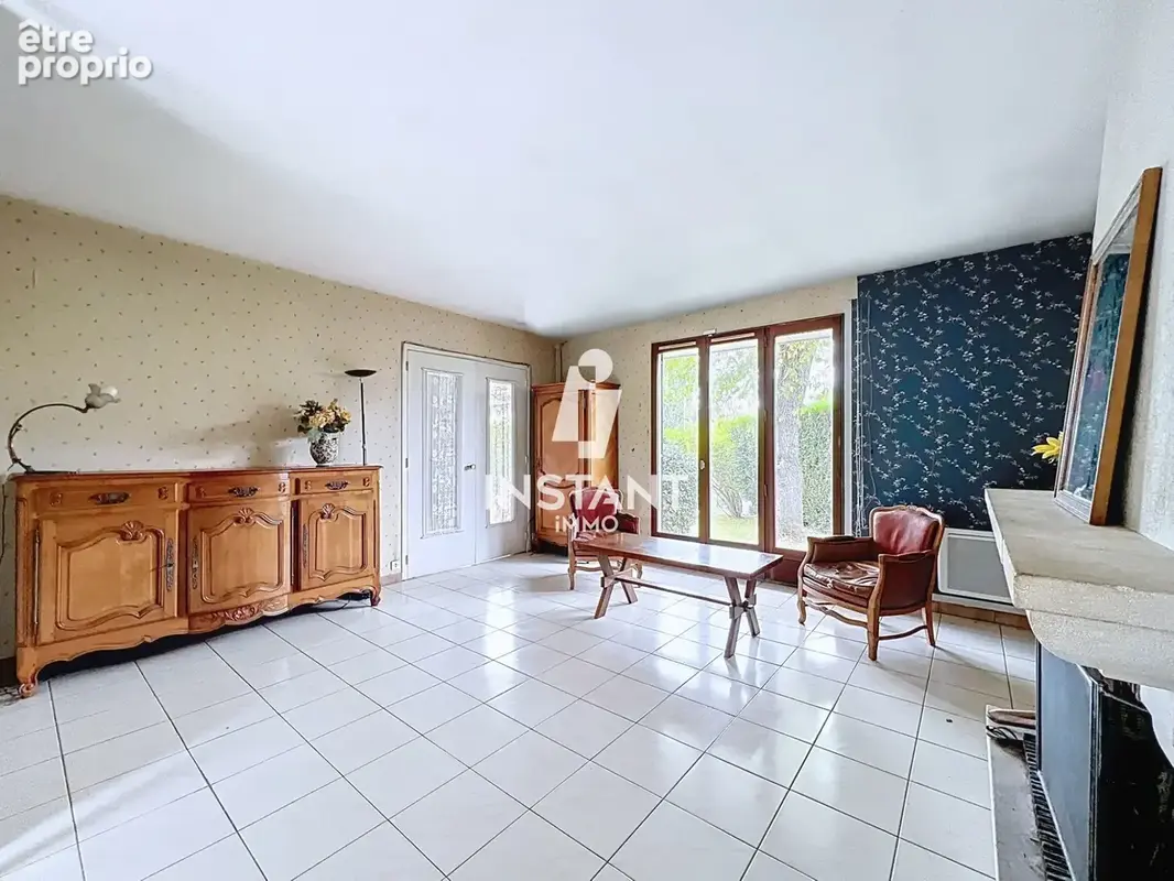 Maison 130 m² à Linas  - photo 5