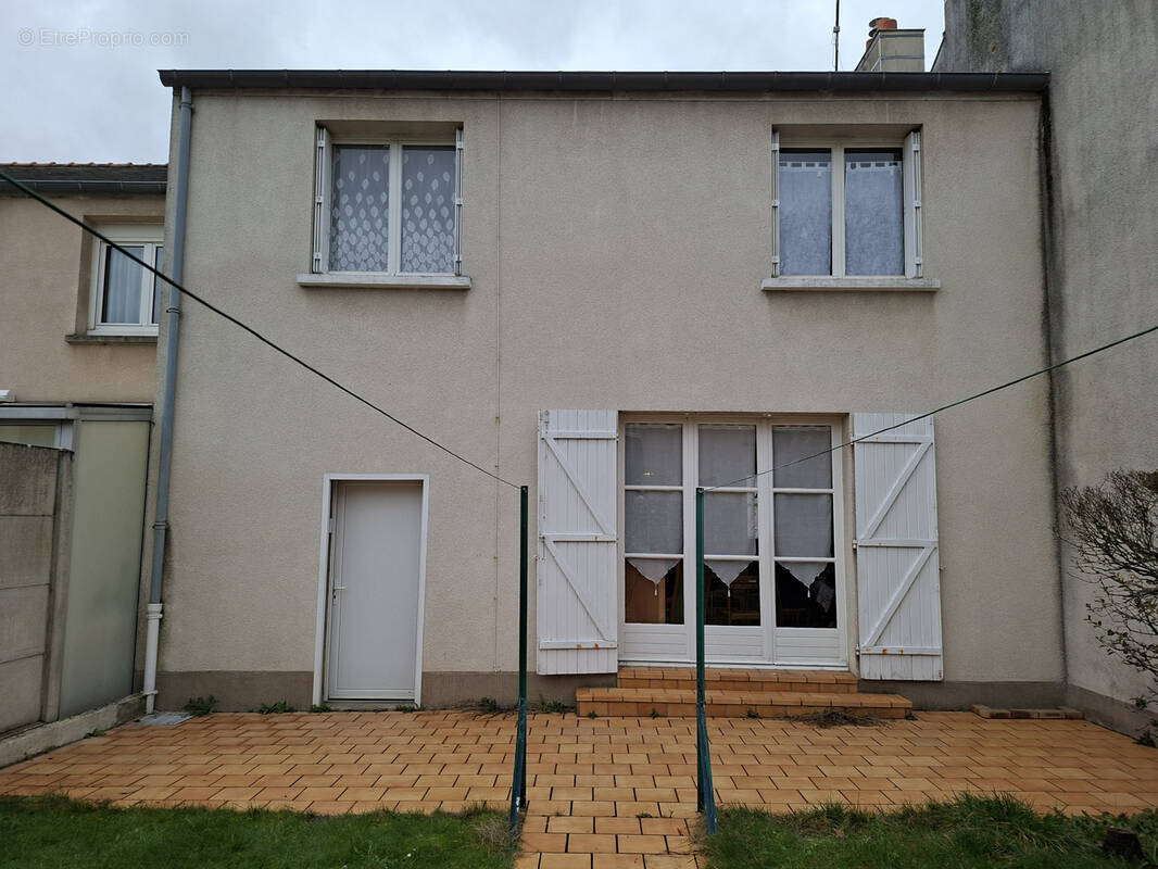 Maison à ALLONNES