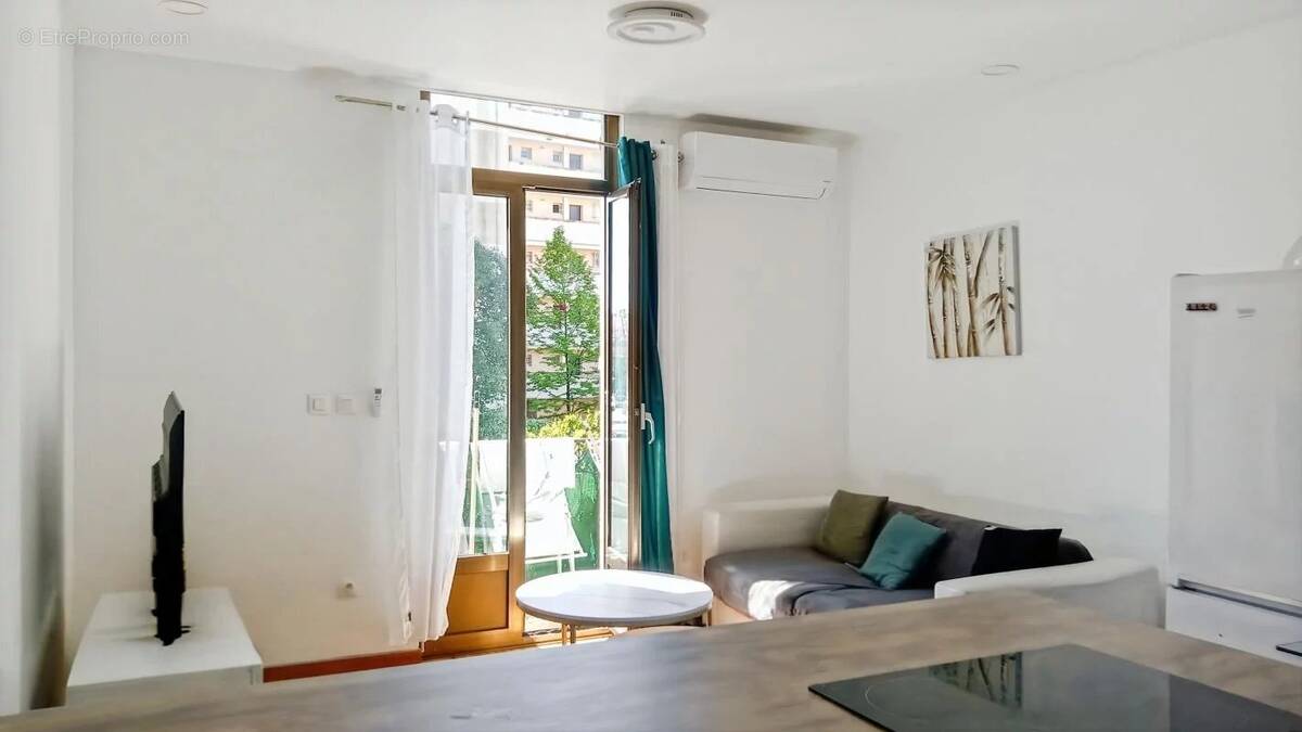 Appartement à LE CANNET