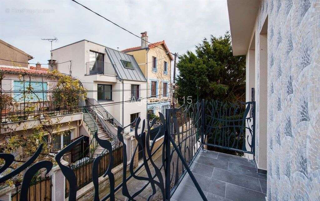 Appartement à ISSY-LES-MOULINEAUX
