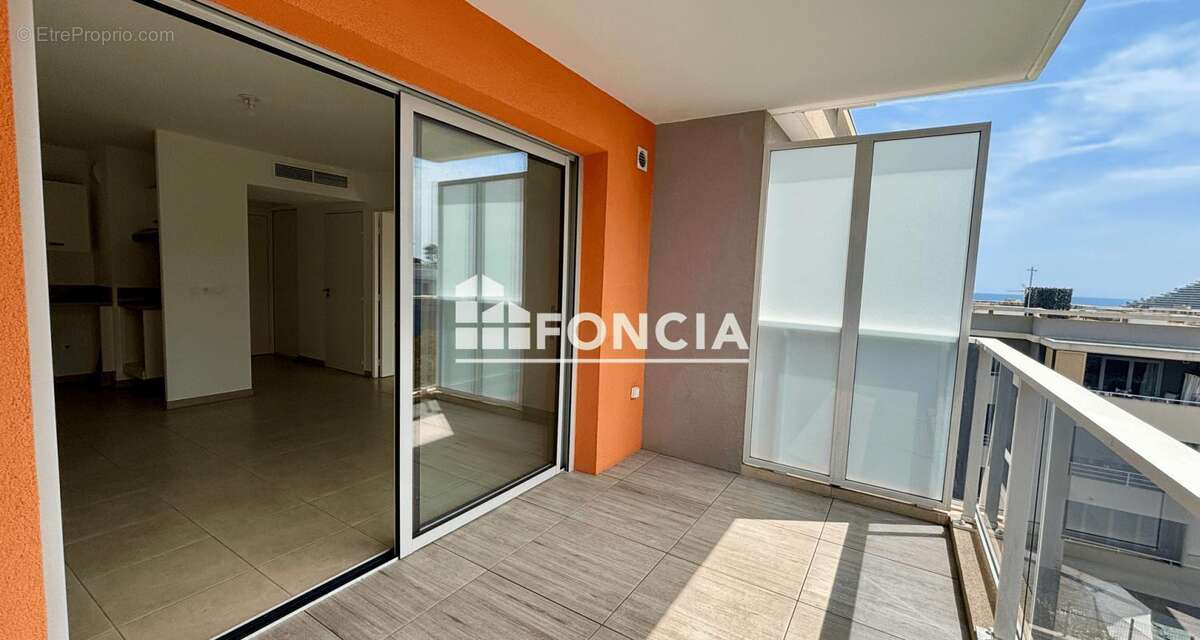 Appartement à VILLENEUVE-LOUBET