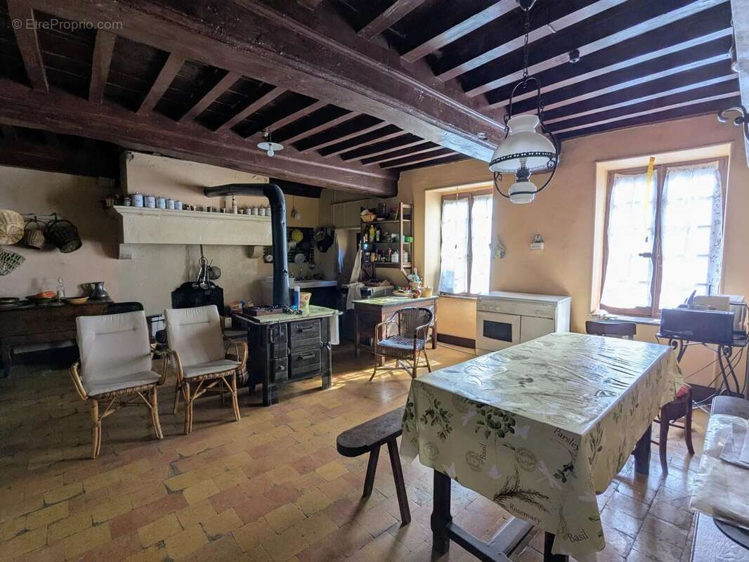 Maison à HURIGNY
