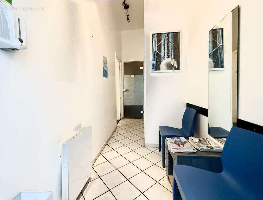 Commerce à PARIS-4E