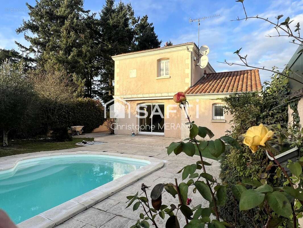 Photo 6 - Maison à DANGE-SAINT-ROMAIN