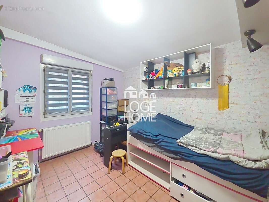 Maison à BRUAY-LA-BUISSIERE