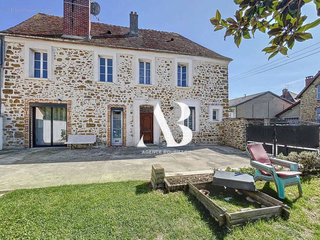 Maison à NANGIS