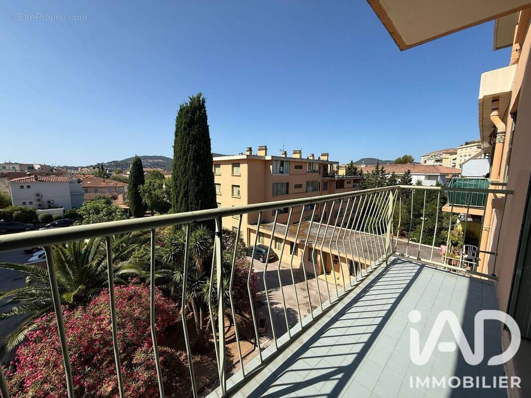 Photo 1 - Appartement à HYERES