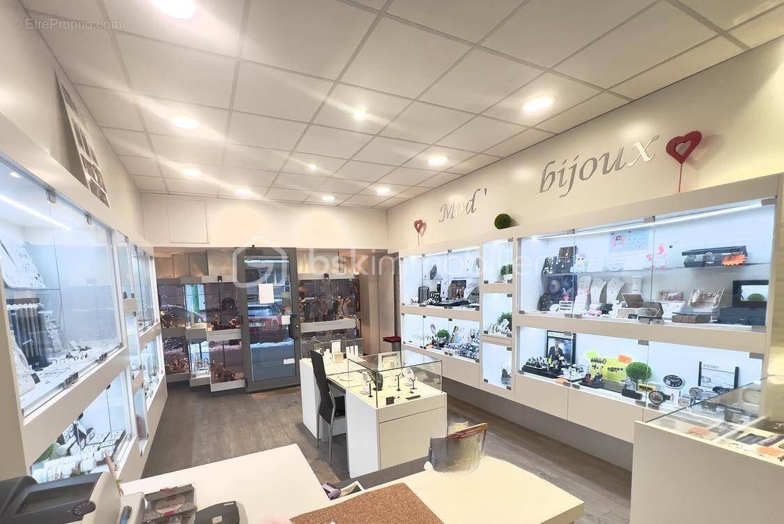 Fonds de commerce bijouterie-horlogerie - photo 5