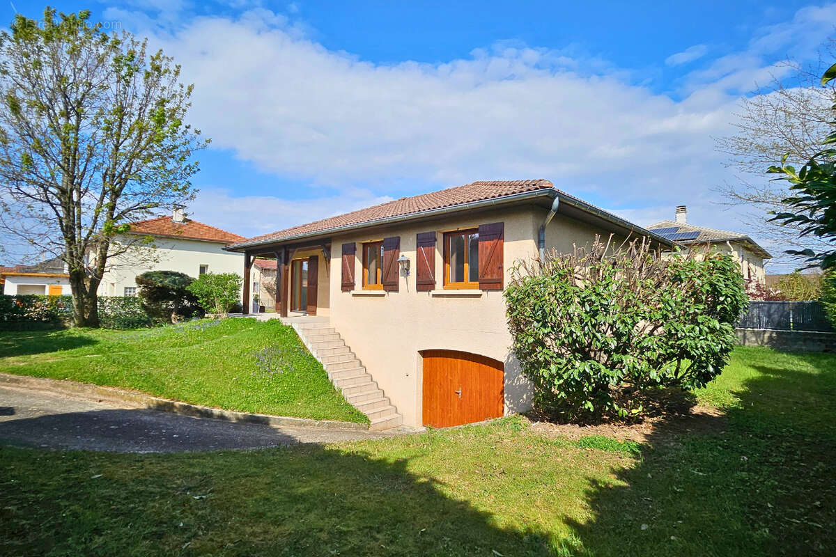 Maison à SAINT-PRIEST