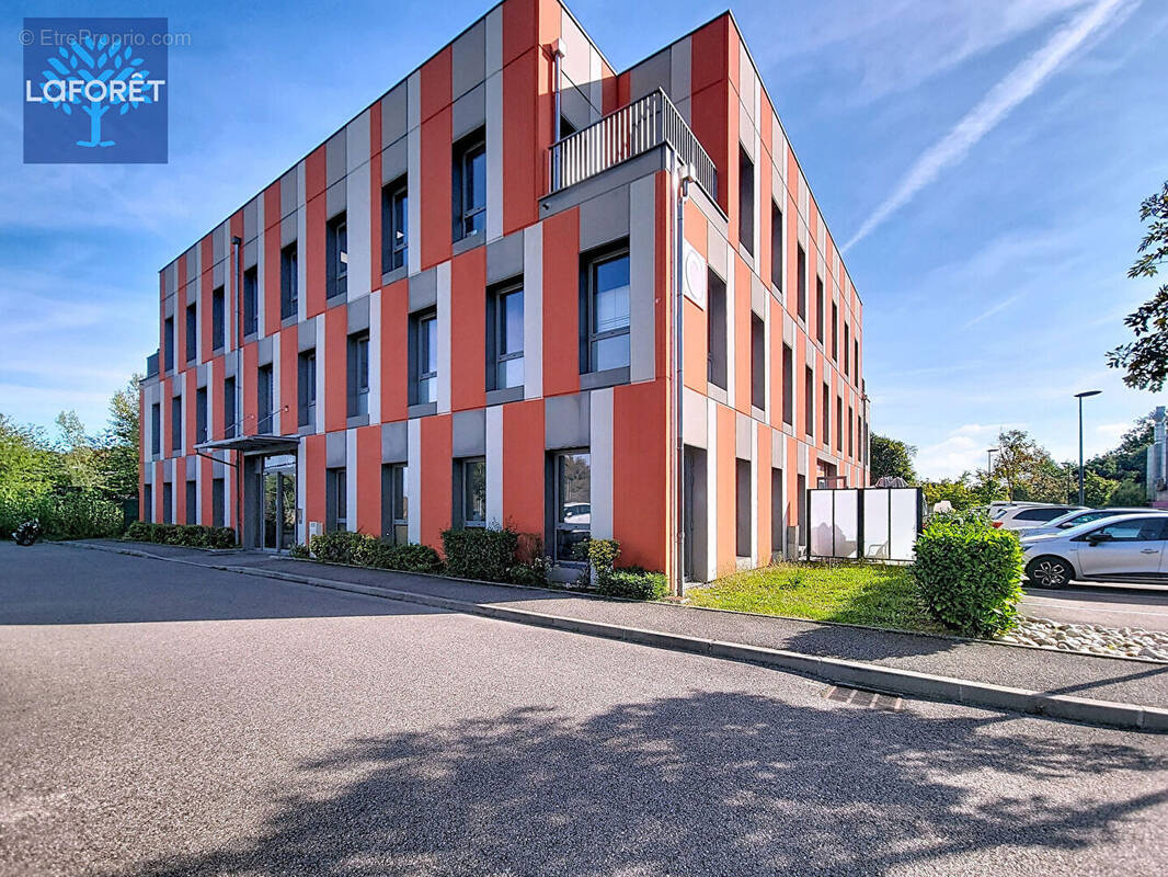 Commerce à FRANCHEVILLE