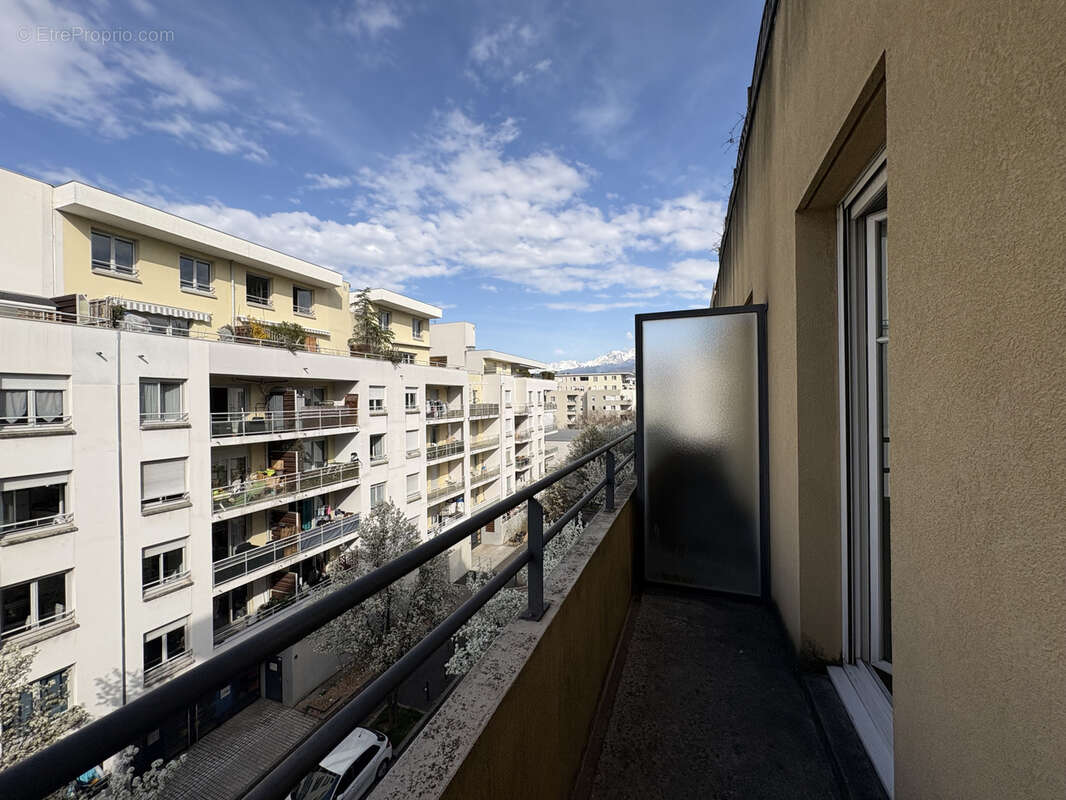 Vaste 4 pièces + cuisine de 82m2 traversant en étage élevé grenoble vigny-musset le panorama - photo 16