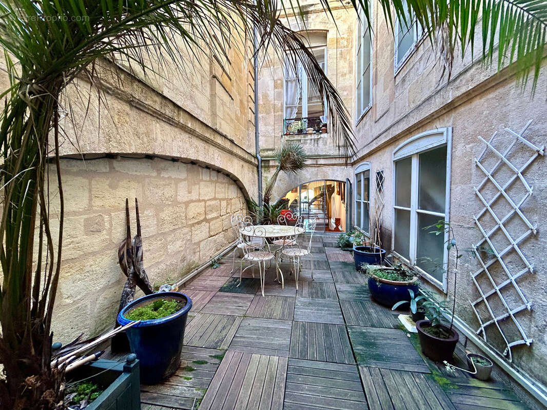 Appartement à BORDEAUX