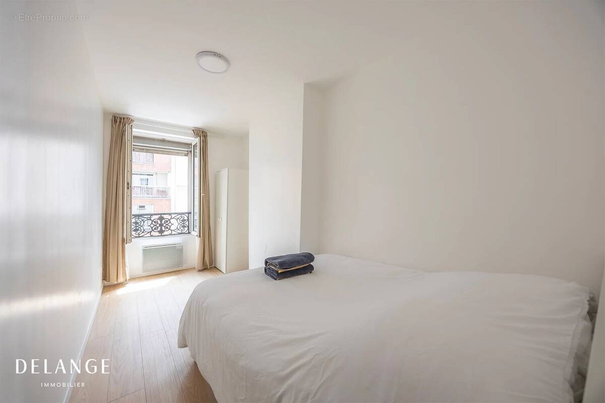 Appartement à PARIS-20E