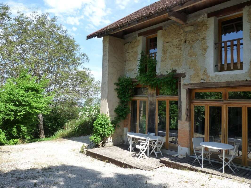 Maison à MERLAS