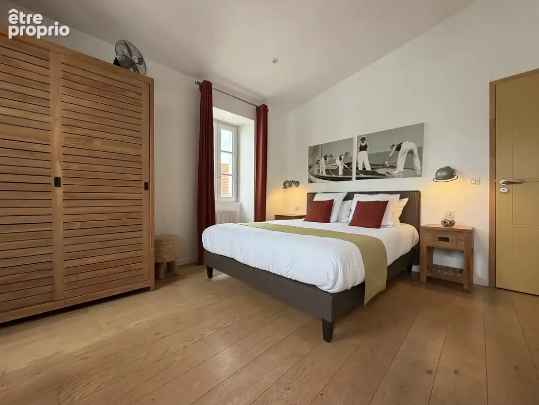 Appartement 200 m² à vendre à La Rochelle (17000) - photo 4