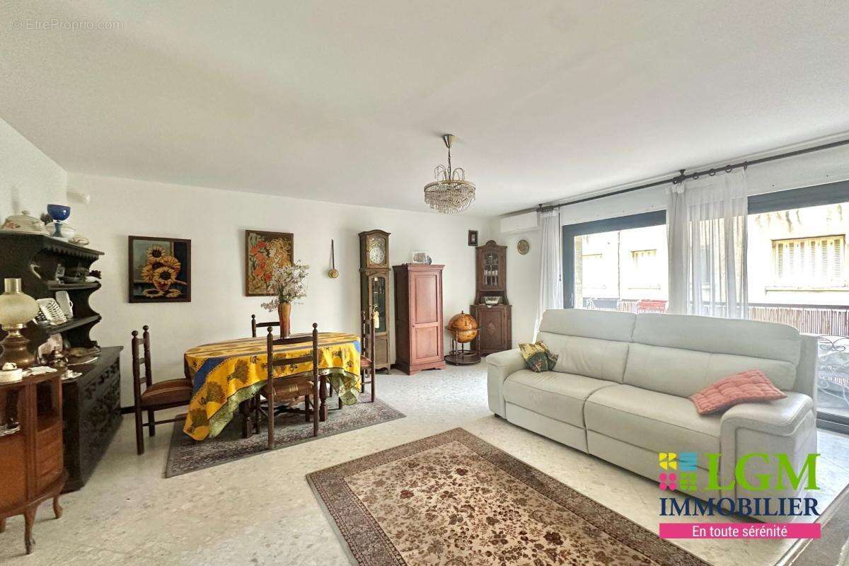 Appartement à NIMES