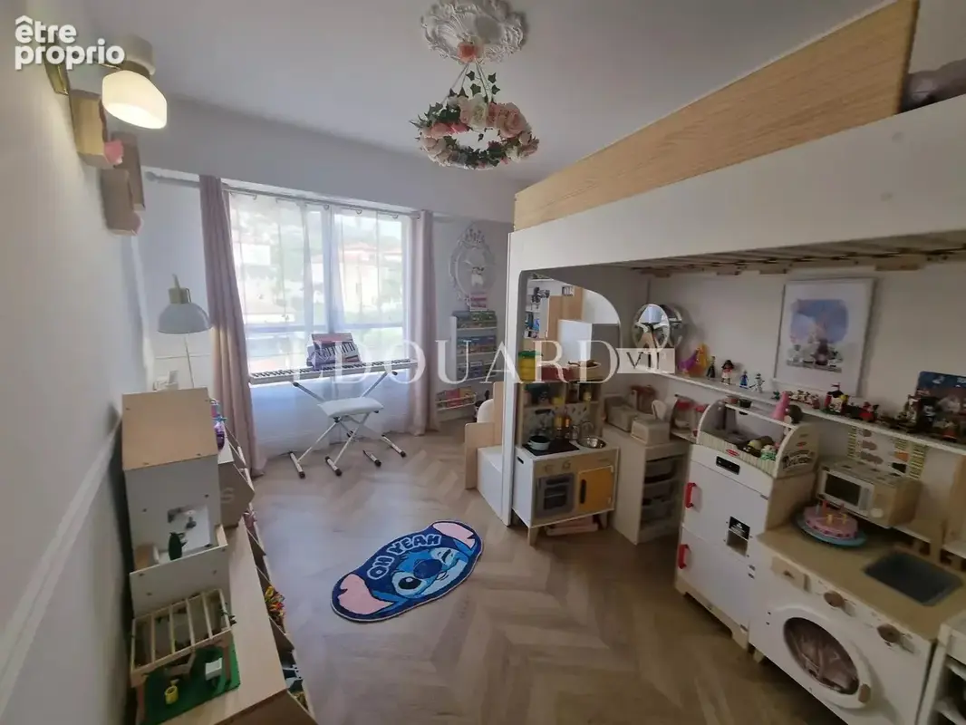En exclusivité splendide quatre pièces traversant, entièrement rénové avec terrasse et garage - photo 13
