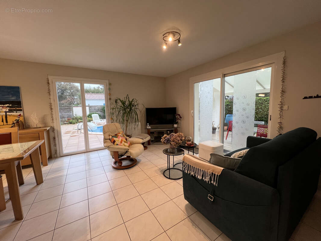 Maison à TALMONT-SAINT-HILAIRE