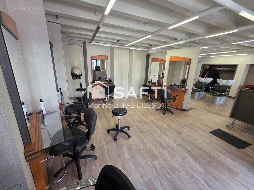 Photo 3 - Commerce à BEAUFORT-EN-VALLEE