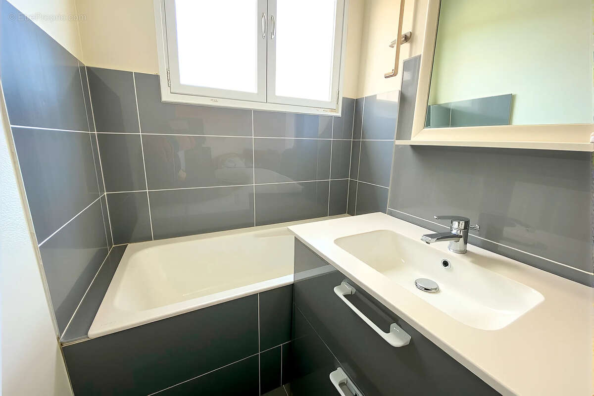 Appartement à LE PLESSIS-ROBINSON