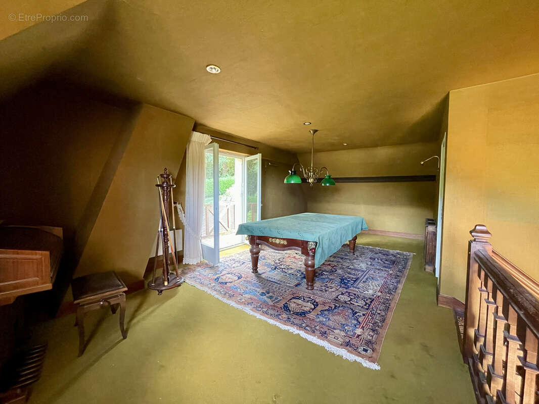 Maison 5 chambres sur sous-sol total - photo 5
