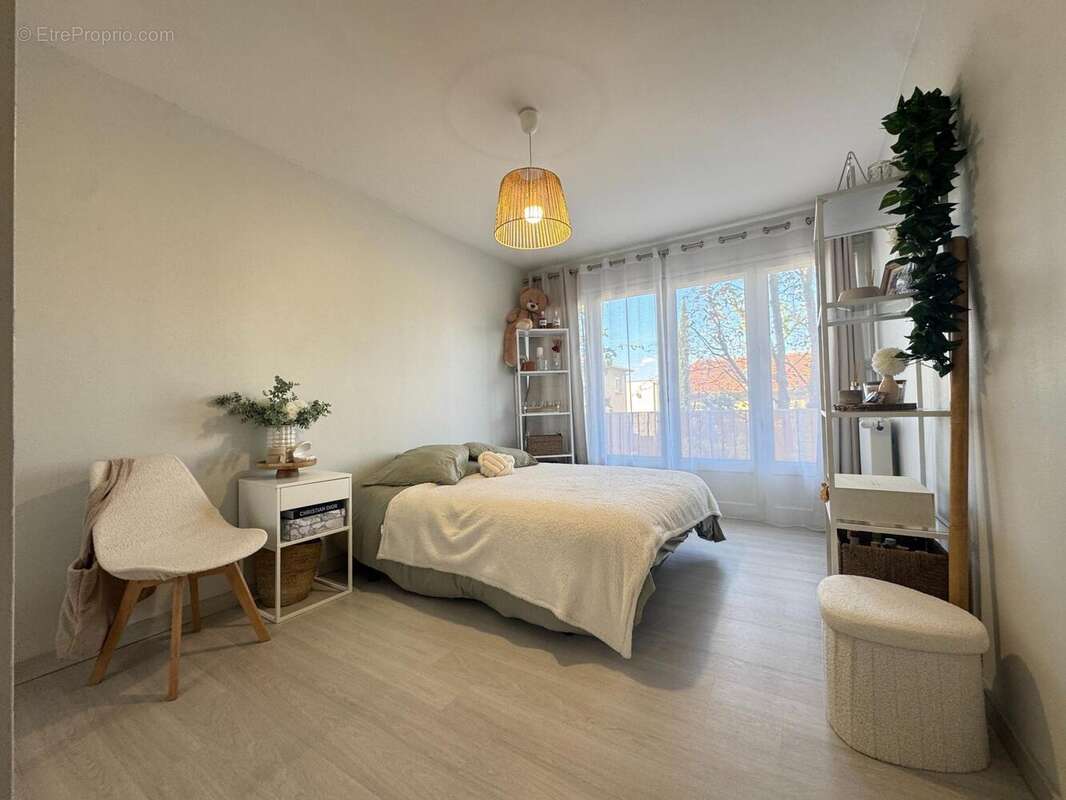 Photo 6 - Appartement à BOURG-LES-VALENCE