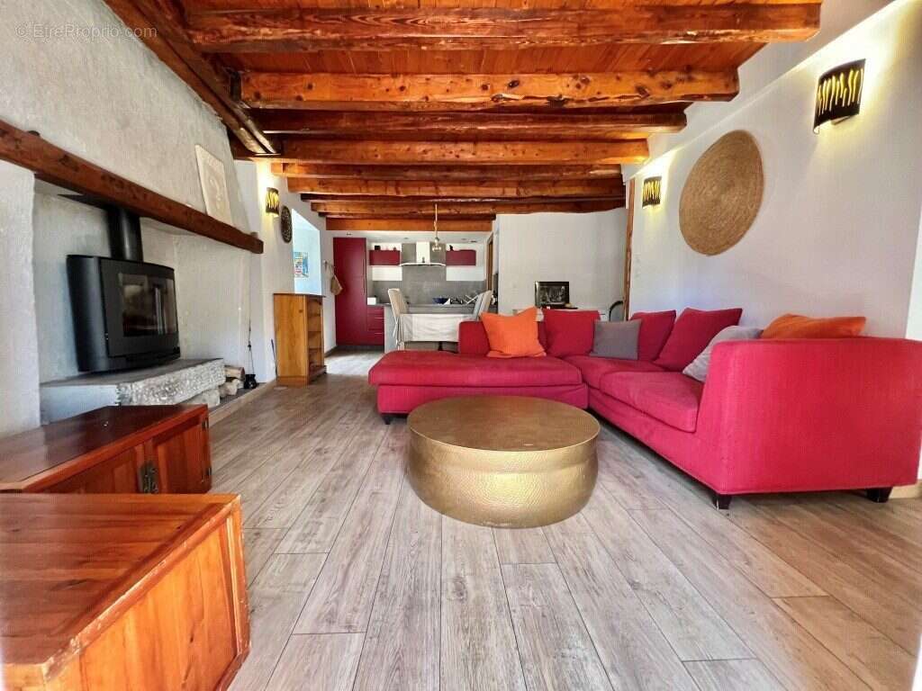 Maison 72 m² à Aumont-Aubrac  - photo 2